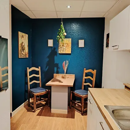 N5 Combes Apartment