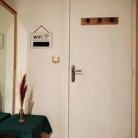 Apartment N5 Combes